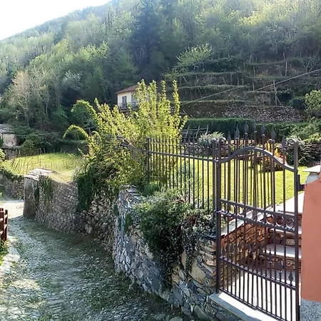 La Casetta Сasa de vacaciones Pieve di Teco